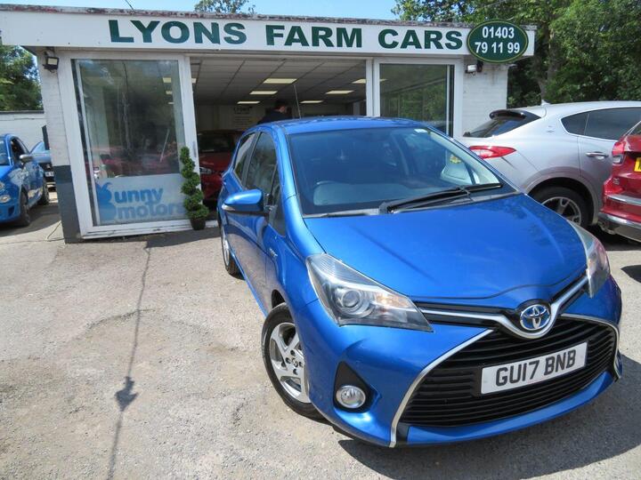 Toyota YARIS 1.5 VVT-h Icon E-CVT Euro 6 (s/s) 5dr