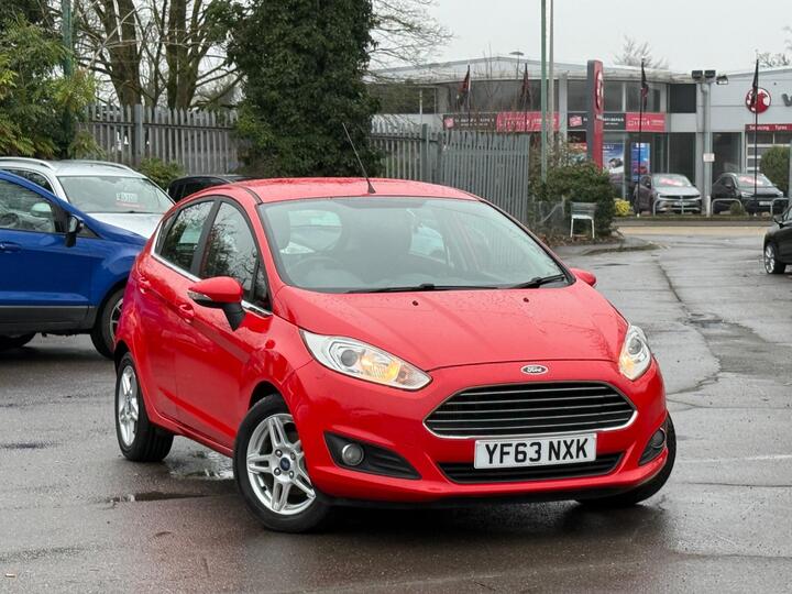 Ford Fiesta 1.0T EcoBoost Zetec Euro 5 (s/s) 5dr Ford Fiesta 1.0T EcoBoost Zetec Euro 5 (s/s) 5dr