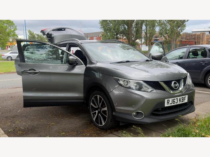 Nissan Qashqai 1.5 DCi Tekna 2WD Euro 5 (s/s) 5dr