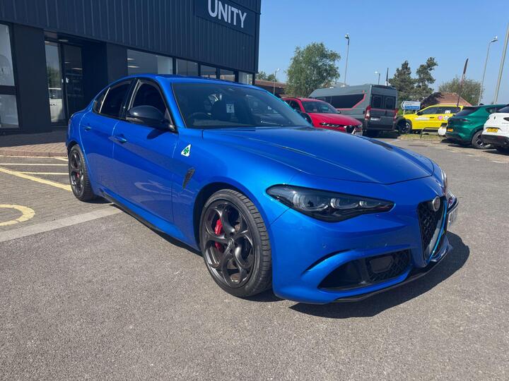 Alfa Romeo Giulia 2.9 V6 Bi-Turbo Quadrifoglio Auto Euro 6 (s/s) 4dr Alfa Romeo Giulia 2.9 V6 Bi-Turbo Quadrifoglio Auto Euro 6 (s/s) 4dr