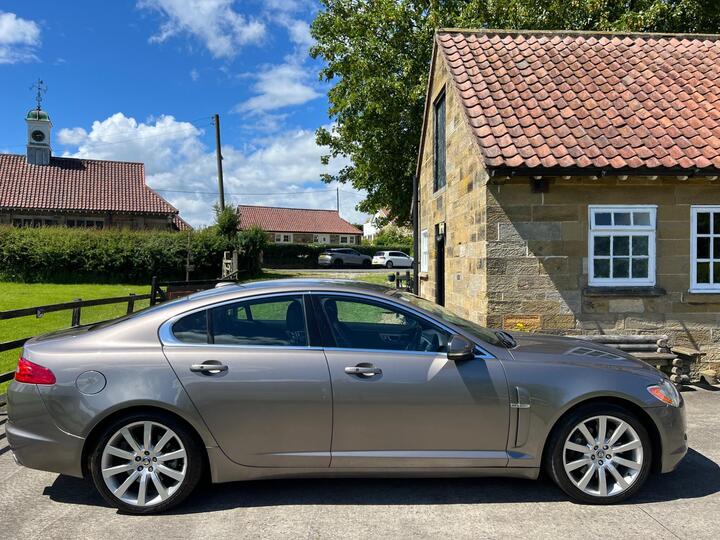 Jaguar XF 3.0d V6 Premium Luxury Auto Euro 5 4dr