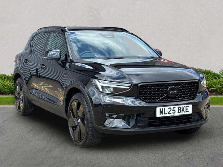 Volvo XC40 2.0 B4 MHEV Plus Black Edition DCT Auto Euro 6 (s/s) 5dr