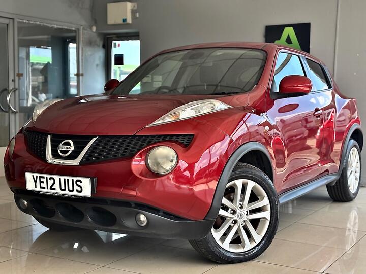 Nissan Juke 1.5 DCi 8v Tekna Euro 5 (s/s) 5dr Nissan Juke 1.5 DCi 8v Tekna Euro 5 (s/s) 5dr