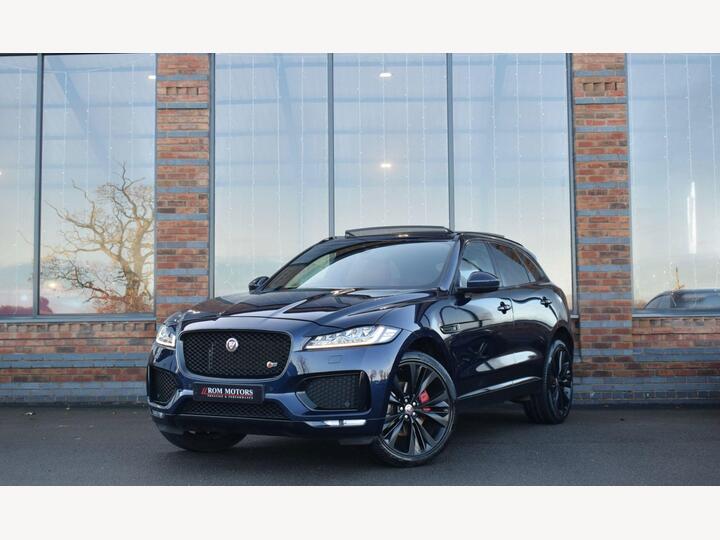 Jaguar F-PACE 3.0 D300 V6 S Auto AWD Euro 6 (s/s) 5dr Jaguar F-PACE 3.0 D300 V6 S Auto AWD Euro 6 (s/s) 5dr