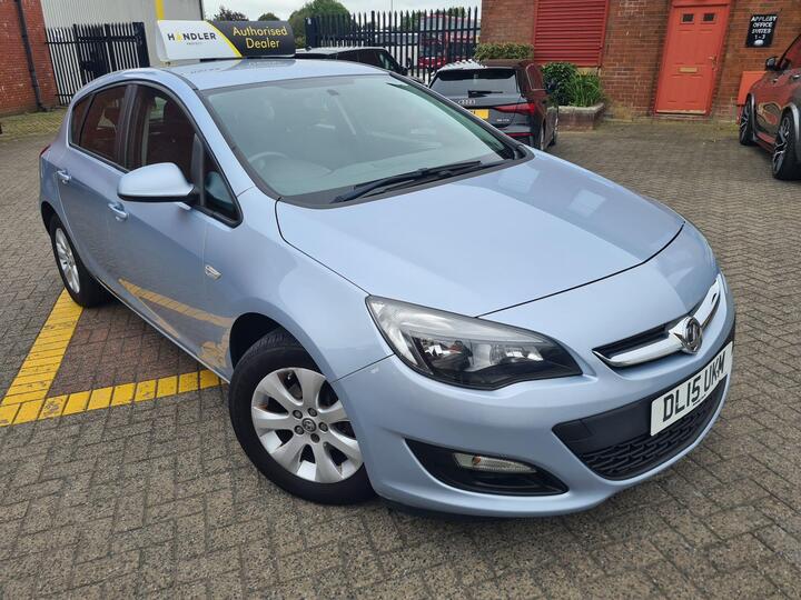 Vauxhall Astra 1.4i Design Euro 6 5dr