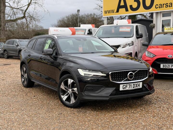 Volvo V60 Cross Country 2.0 B5 MHEV Auto AWD Euro 6 (s/s) 5dr