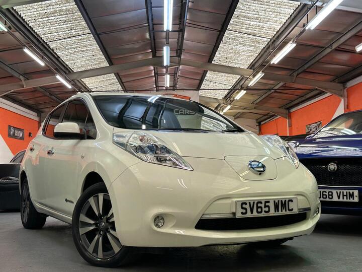 Nissan Leaf 24kWh Tekna Auto 5dr Nissan Leaf 24kWh Tekna Auto 5dr
