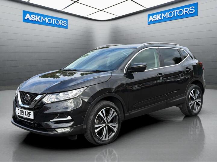 Nissan QASHQAI 1.3 DIG-T N-Connecta Euro 6 (s/s) 5dr