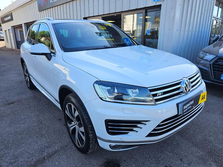 Volkswagen Touareg 3.0 TDI V6 BlueMotion Tech R-Line Tiptronic 4WD Euro 6 (s/s) 5dr