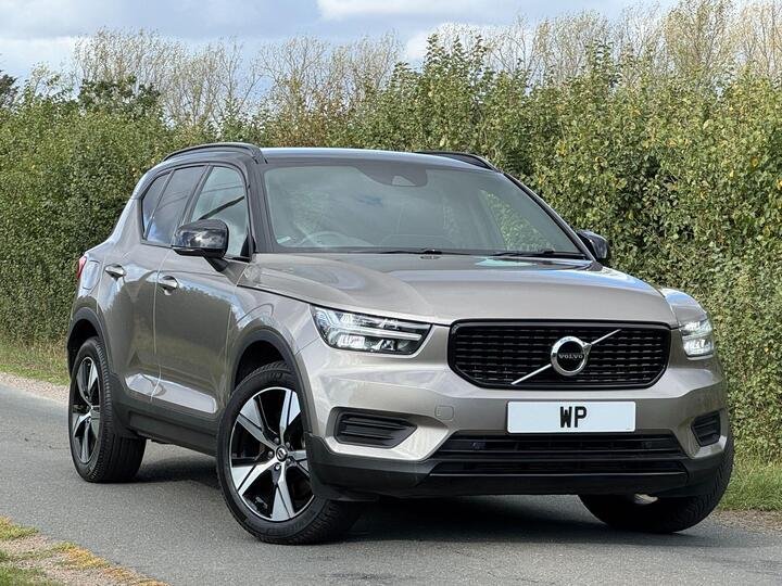 Volvo XC40 1.5h T5 Twin Engine Recharge 10.7kWh R-Design Auto Euro 6 (s/s) 5dr
