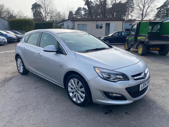 Vauxhall Astra 1.6 16v Elite Euro 5 5dr Vauxhall Astra 1.6 16v Elite Euro 5 5dr