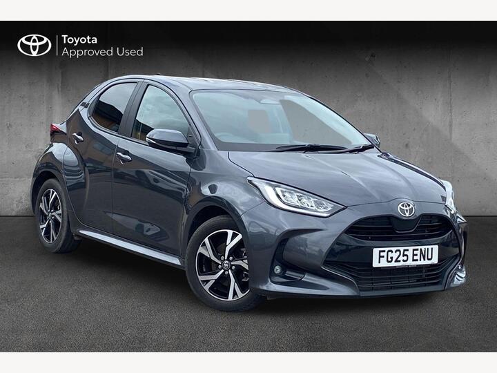 Toyota Yaris 1.5 VVT-h Design E-CVT Euro 6 (s/s) 5dr