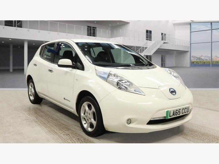 Nissan Leaf 30kWh Acenta Auto 5dr