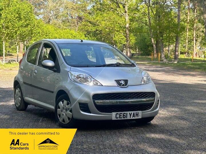Peugeot 107 1.0 12V Urban Euro 5 5dr