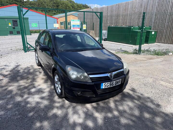 Vauxhall Astra 1.4i 16v SXi 5dr