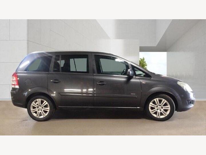 Vauxhall Zafira 1.7 CDTi EcoFLEX Design Euro 5 5dr (SNav)
