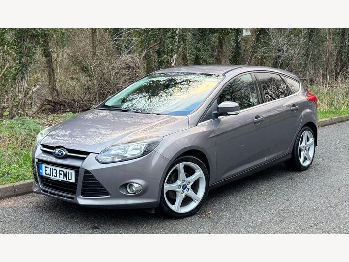 Ford Focus 1.0T EcoBoost Titanium Euro 5 (s/s) 5dr