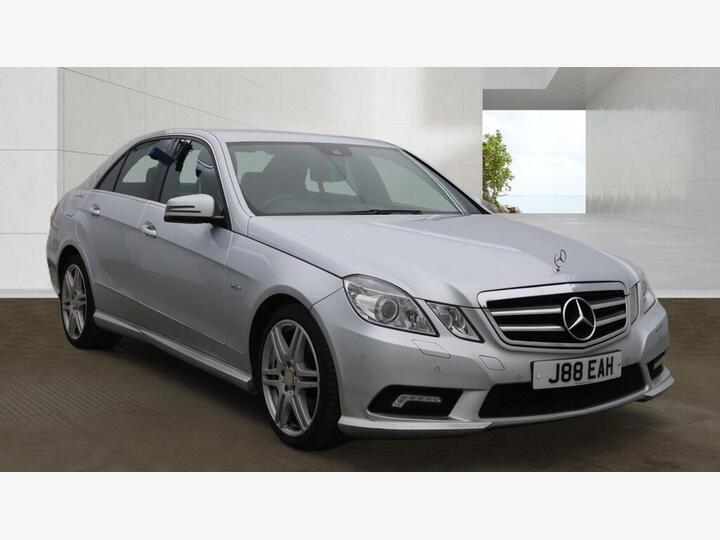 Mercedes-Benz E Class 3.0 E350 CDI V6 BlueEfficiency Sport G-Tronic Euro 5 4dr