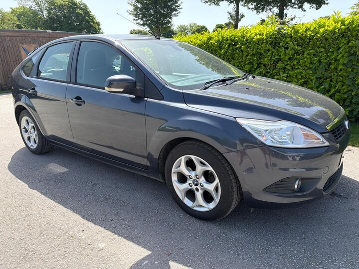 Ford Focus 1.6 Sport 5dr
