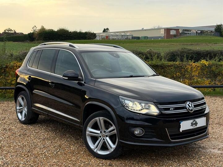 Volkswagen Tiguan 2.0 TDI BlueMotion Tech R-Line Edition DSG 4WD Euro 6 (s/s) 5dr Volkswagen Tiguan 2.0 TDI BlueMotion Tech R-Line Edition DSG 4WD Euro 6 (s/s) 5dr