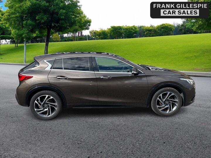 Infiniti Q30 1.5d Premium Tech InTouch Euro 6 (s/s) 5dr