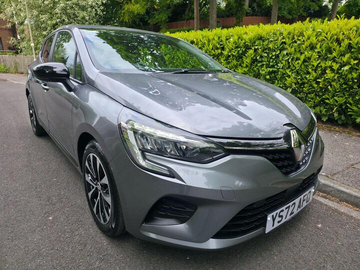 Renault Clio 1.0 TCe Evolution Euro 6 (s/s) 5dr Renault Clio 1.0 TCe Evolution Euro 6 (s/s) 5dr