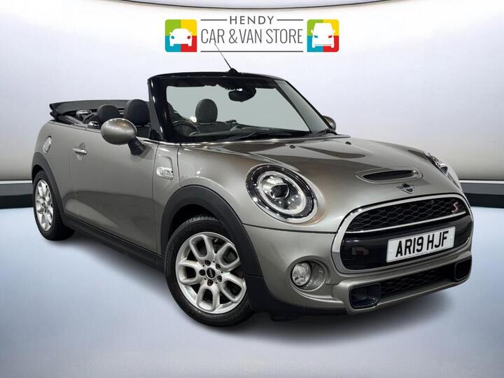 MINI Convertible 2.0 Cooper S Classic Steptronic Euro 6 (s/s) 2dr