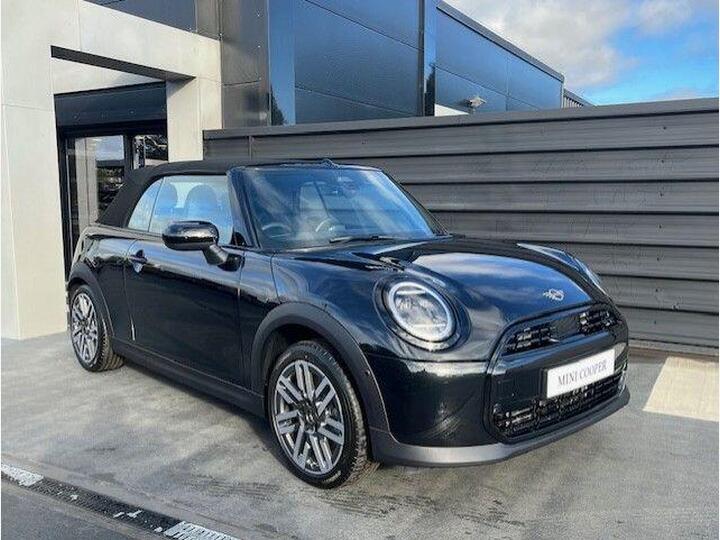 MINI Cooper Convertible 2.0C Classic Steptronic Euro 6 (s/s) 2dr