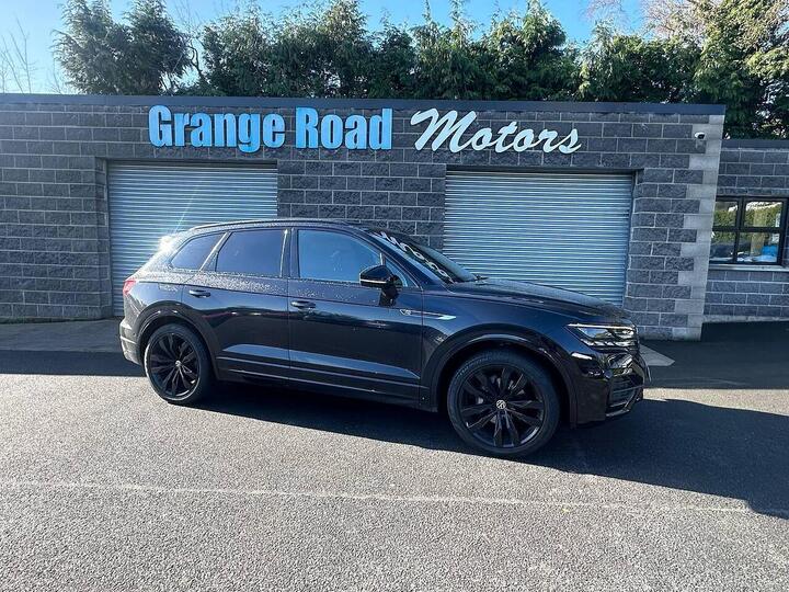 Volkswagen Touareg 3.0 TDI V6 Black Edition Tiptronic 4Motion Euro 6 (s/s) 5dr