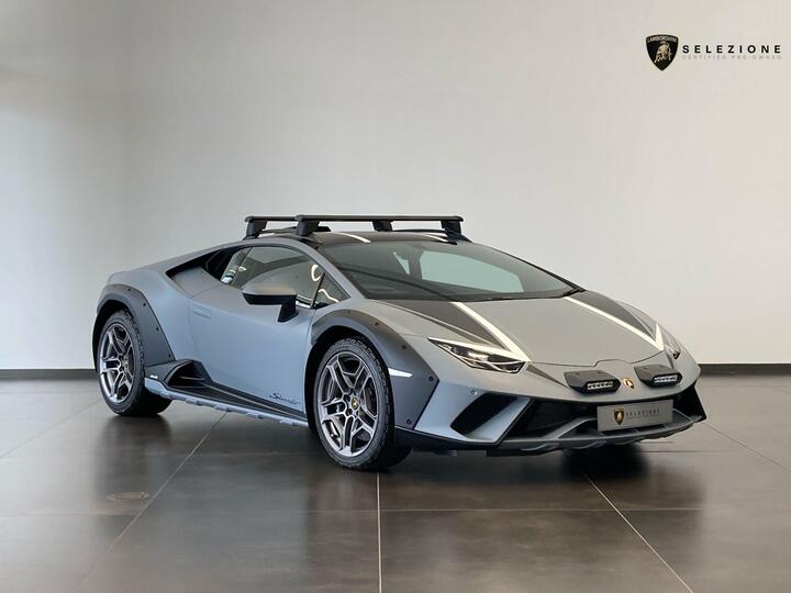 Lamborghini Huracan 5.2 V10 Sterrato LDF 4WD Euro 6 (s/s) 2dr Lamborghini Huracan 5.2 V10 Sterrato LDF 4WD Euro 6 (s/s) 2dr