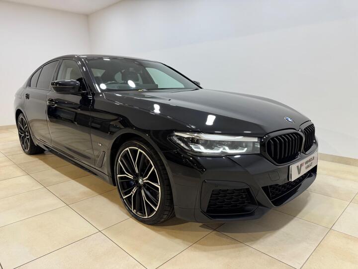 BMW 5 Series 3.0 530d MHT M Sport Steptronic XDrive Euro 6 (s/s) 4dr BMW 5 Series 3.0 530d MHT M Sport Steptronic XDrive Euro 6 (s/s) 4dr