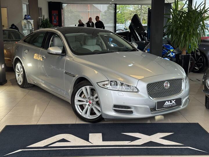 Jaguar XJ 3.0 V6 Premium Luxury Auto Euro 5 (s/s) 4dr