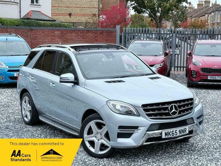 Mercedes-Benz M Class 2.1 ML250 BlueTEC AMG Line G-Tronic 4WD Euro 6 (s/s) 5dr Mercedes-Benz M Class 2.1 ML250 BlueTEC AMG Line G-Tronic 4WD Euro 6 (s/s) 5dr