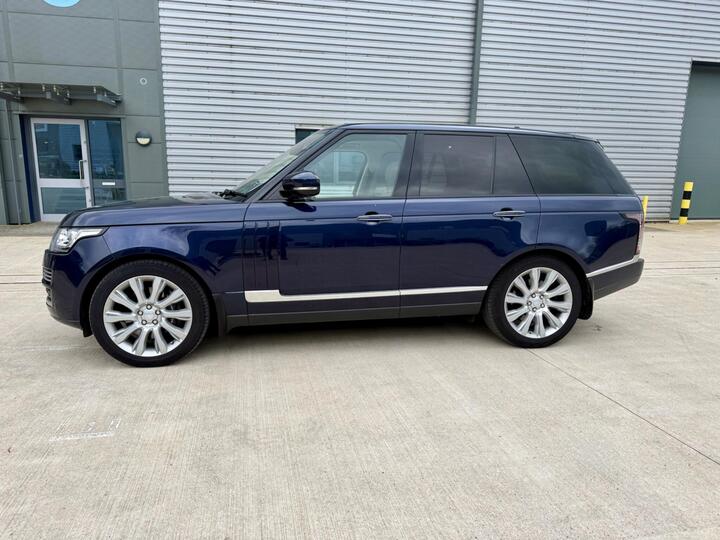 Land Rover Range Rover 4.4 SD V8 Autobiography Auto 4WD Euro 6 (s/s) 5dr