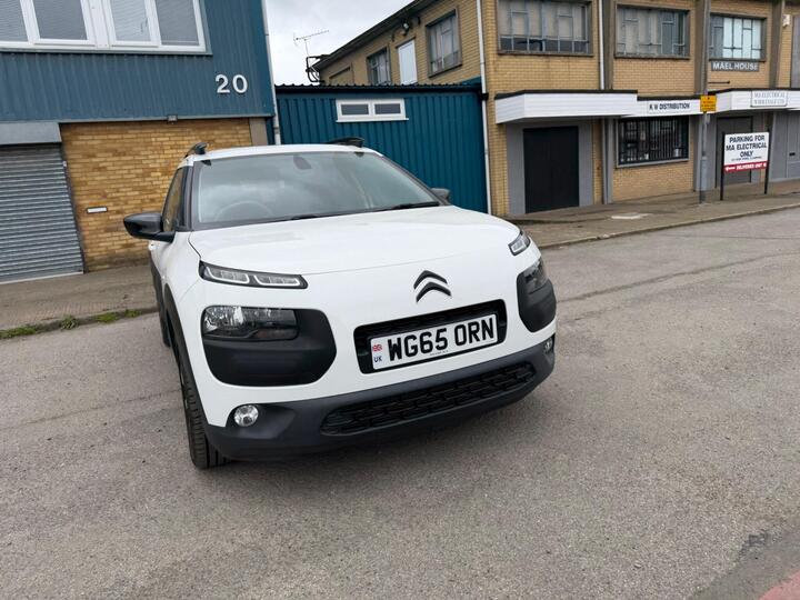 Citroen C4 Cactus 1.2 PureTech Flair Euro 6 5dr (Euro 6) Citroen C4 Cactus 1.2 PureTech Flair Euro 6 5dr (Euro 6)