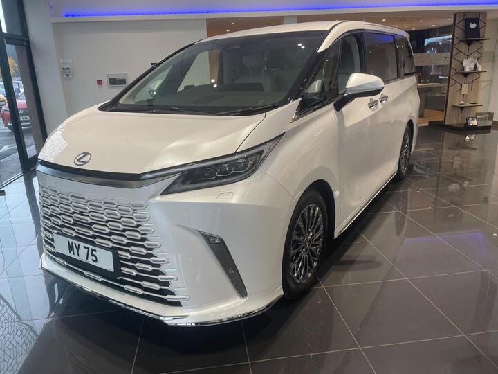 Lexus LM 2.5 350h Takumi E-CVT AWD Euro 6 (s/s) 5dr