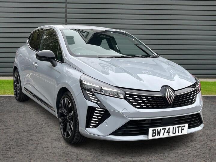 Renault Clio 1.6 E-TECH Techno Auto Euro 6 (s/s) 5dr