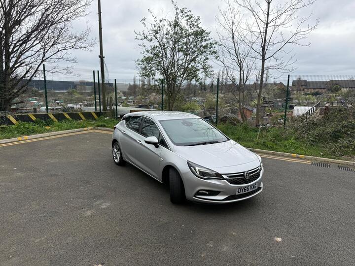 Vauxhall Astra 1.4i Turbo SRi Euro 6 5dr Vauxhall Astra 1.4i Turbo SRi Euro 6 5dr