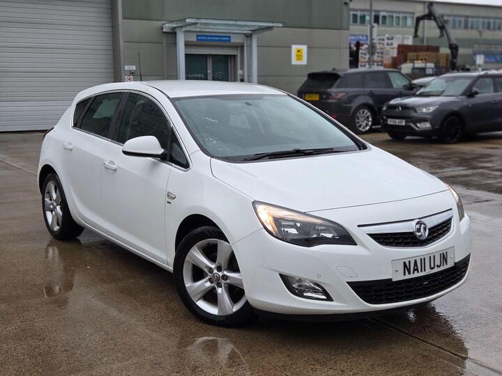 Vauxhall Astra 1.6 16v SRi Auto Euro 5 5dr Vauxhall Astra 1.6 16v SRi Auto Euro 5 5dr