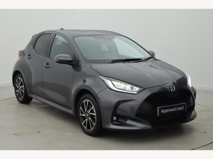 Toyota Yaris 1.5 VVT-h Design E-CVT Euro 6 (s/s) 5dr