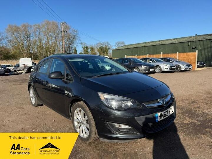 Vauxhall Astra 1.6 16v Active Euro 5 5dr Vauxhall Astra 1.6 16v Active Euro 5 5dr