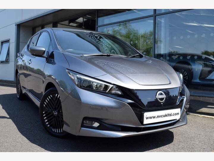 Nissan Leaf 39kWh N-Connecta Auto 5dr