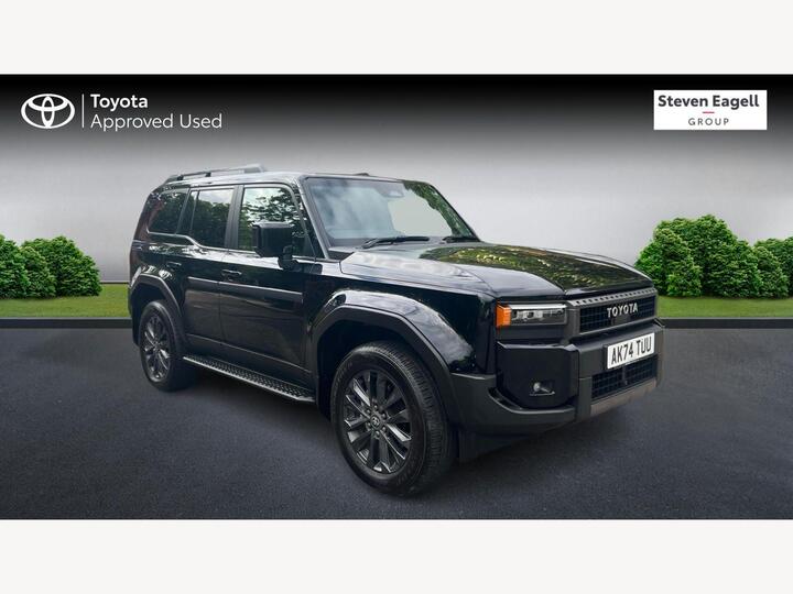 Toyota Land Cruiser 2.8D Invincible Auto 4WD Euro 6 (s/s) 5dr (LWB) Toyota Land Cruiser 2.8D Invincible Auto 4WD Euro 6 (s/s) 5dr (LWB)