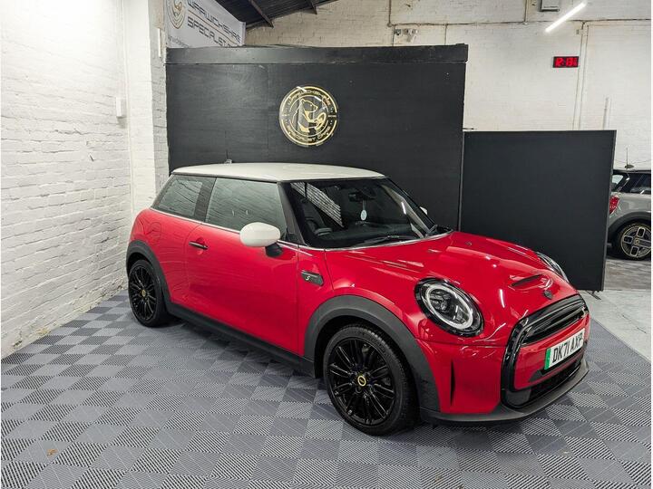 MINI Electric Hatch Cooper SE 32.6kWh Level 2 Auto 3dr MINI Electric Hatch Cooper SE 32.6kWh Level 2 Auto 3dr
