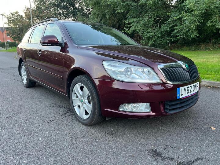 Skoda Octavia 1.6 TDI Elegance DSG Euro 5 5dr