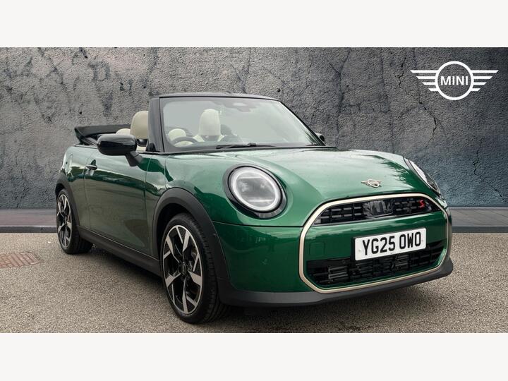 MINI Cooper Convertible 2.0S Exclusive Steptronic Euro 6 (s/s) 2dr MINI Cooper Convertible 2.0S Exclusive Steptronic Euro 6 (s/s) 2dr