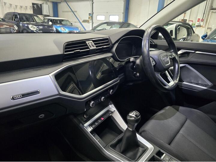 Audi Q3 1.5 TFSI CoD 35 Sport Euro 6 (s/s) 5dr