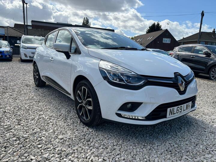 Renault Clio 0.9 TCe Play Euro 6 (s/s) 5dr