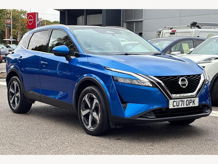 Nissan Qashqai 1.3 DIG-T MHEV N-Connecta XTRON Euro 6 (s/s) 5dr