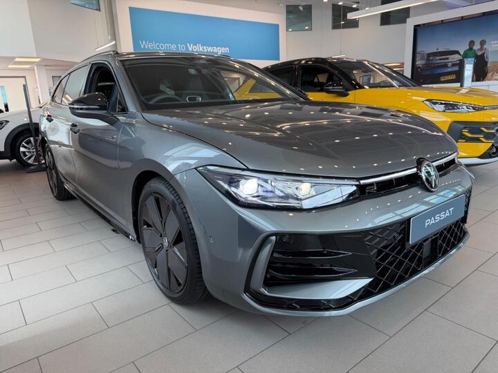 Volkswagen Passat 1.5 ETSI MHEV R-Line DSG Euro 6 (s/s) 5dr
